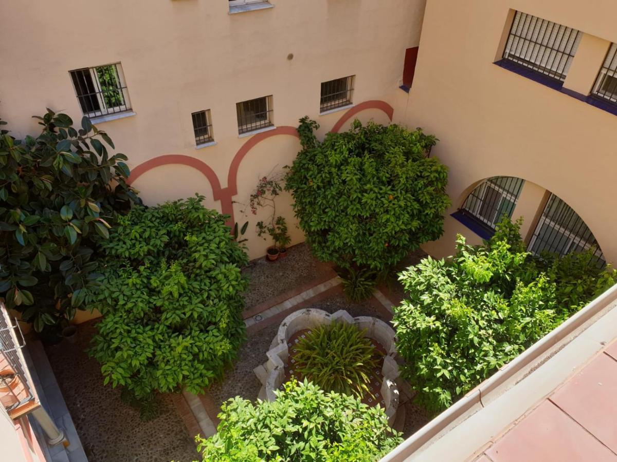 Santa Ana - Palacio Del Infantado Seville Luaran gambar